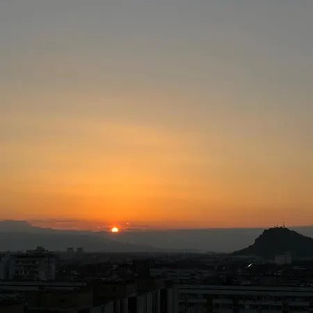 アパート Sky & Hills View 1br *