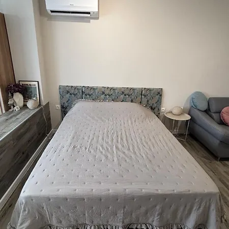 Sky & Hills View 1br Пловдив