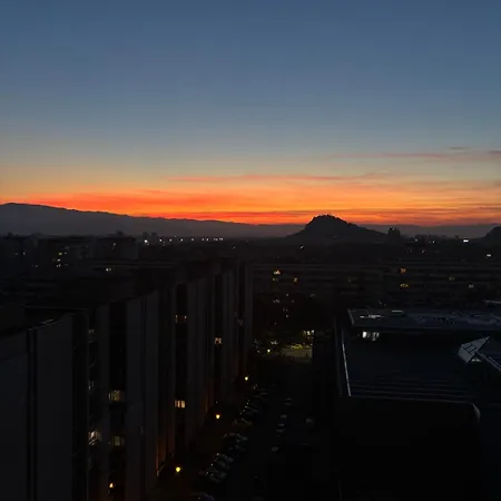 Sky & Hills View 1br Апартамент